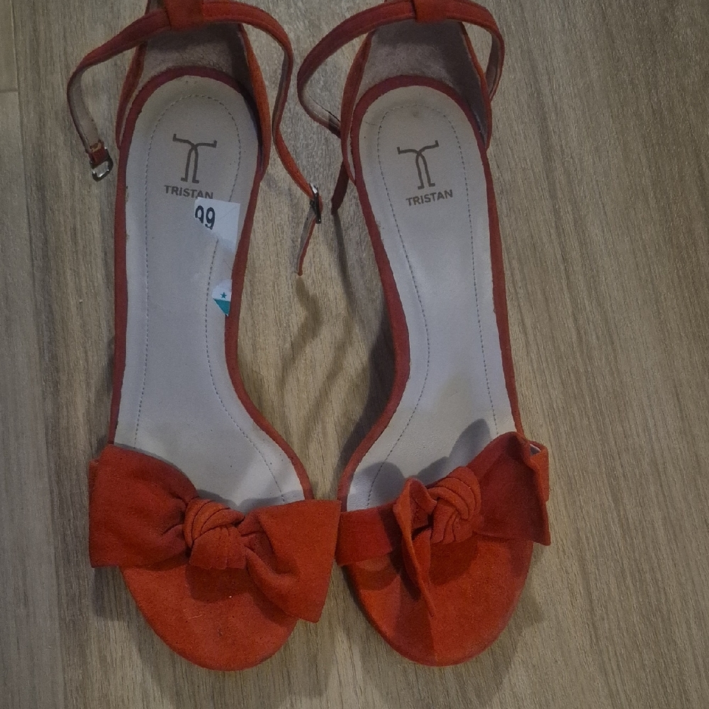 Tristan Women's Vibrant Red Knotted Sandals